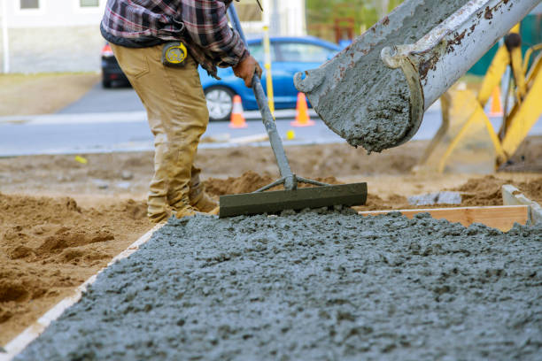 Best Concrete Driveway Installation  in Mount Cob, PA